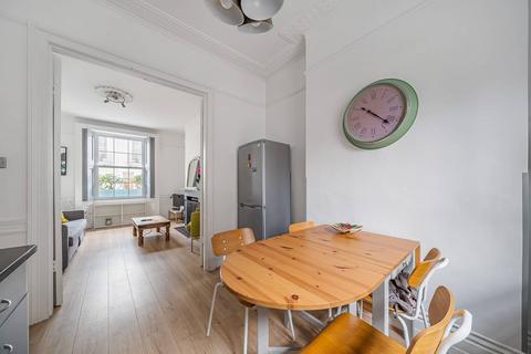 3 bedroom flat to rent, Warwick Way, Pimlico, London, SW1V