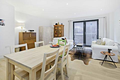 Flat 1, 7 Winchester Square, London, SE1 9BN