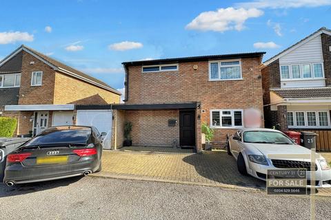 4 bedroom detached house for sale, Sherborne Close, SLOUGH SL3