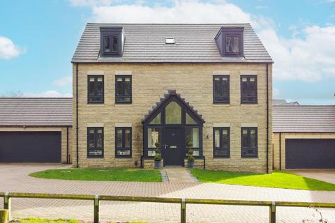 5 bedroom detached house for sale, Tulip Avenue, Beckwithshaw, HG3