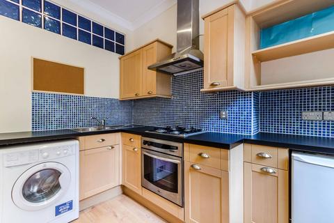 1 bedroom flat to rent, Store Street, Bloomsbury, London, WC1E