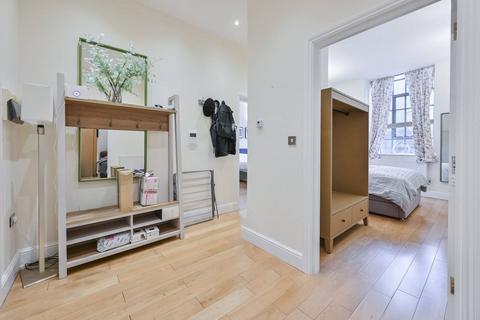 2 bedroom flat to rent, Shelton Street, Covent Garden, London, WC2H