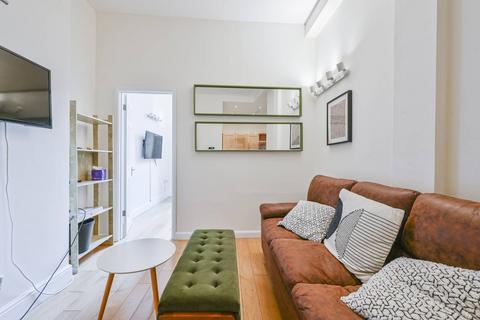 2 bedroom flat to rent, Shelton Street, Covent Garden, London, WC2H