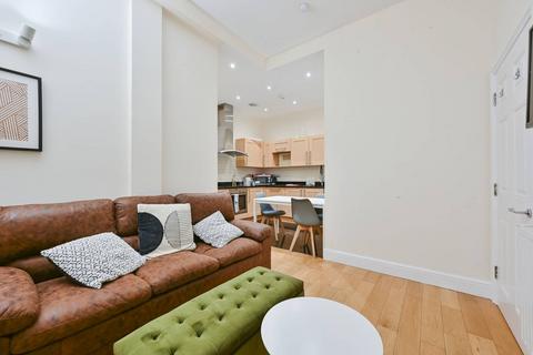 2 bedroom flat to rent, Shelton Street, Covent Garden, London, WC2H