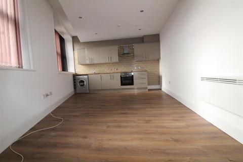 1 bedroom apartment to rent, Flat 3, 51 Station Road, Batley