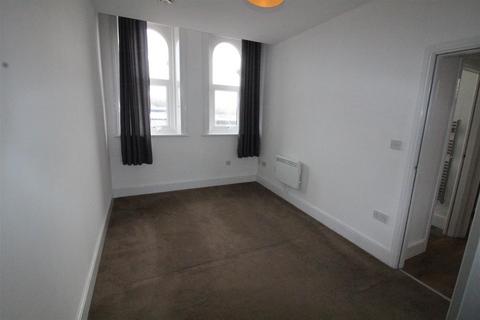 1 bedroom apartment to rent, Flat 3, 51 Station Road, Batley