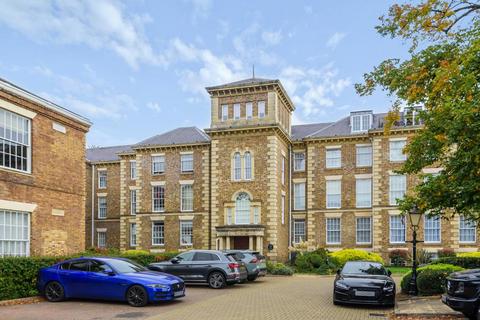 Princess Park Manor,  London,  N11,  N11