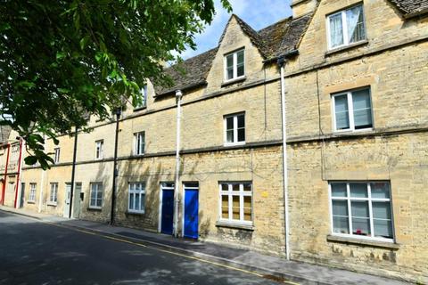 3 bedroom townhouse to rent, Sheep Street, Cirencester