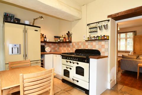 3 bedroom townhouse to rent, Sheep Street, Cirencester