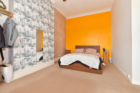 1 bedroom apartment for sale, Northdown Avenue, Margate, Kent