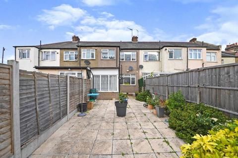 3 bedroom terraced house for sale, Randolph Approach, London