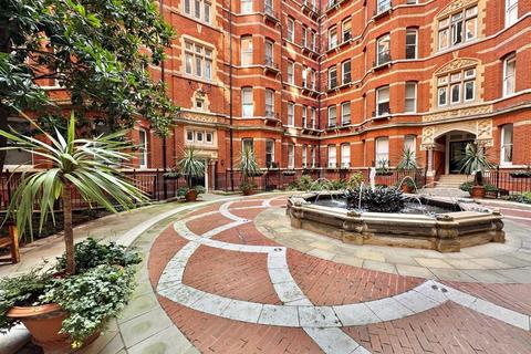 Studio for sale, Victoria Street, London SW1H