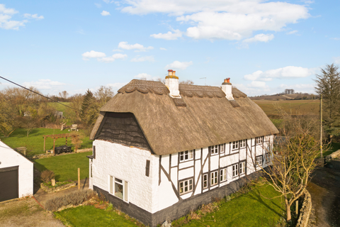 4 bedroom detached house for sale, The Yard, Winchcombe Road, Sedgeberrow, Evesham, WR11