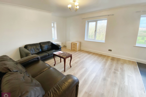 2 bedroom flat to rent, Hall Lane, Manchester, Greater Manchester, M23