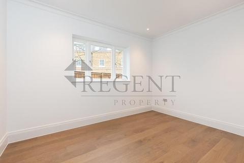 19 Barrons Chase, Richmond, TW10 5DA