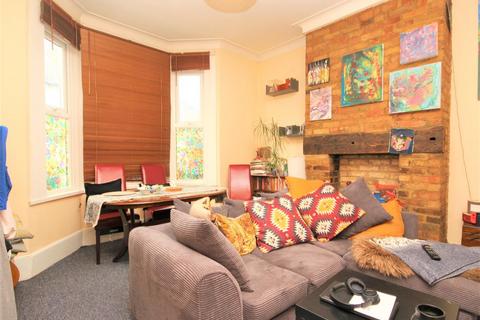 1 bedroom apartment to rent, Forest Road, Walthamstow, E17