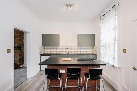 undefined, Forest Road, Walthamstow, E17