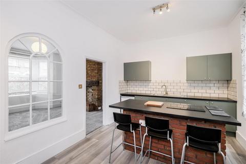 undefined, Forest Road, Walthamstow, E17