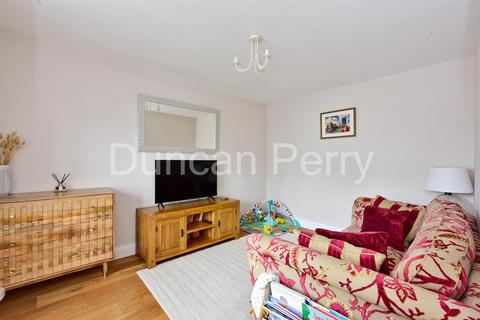 4 bedroom semi-detached house for sale, Dugdale Hill Lane, Potters Bar EN6