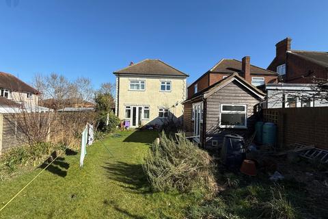 3 bedroom detached house for sale, Tindal Road, Aylesbury