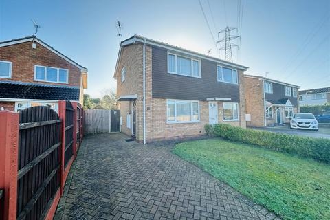 2 bedroom semi-detached house to rent, 44 Millfields Way, Wombourne