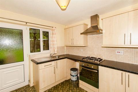 2 bedroom semi-detached house to rent, Somersby Avenue, Walton, S42