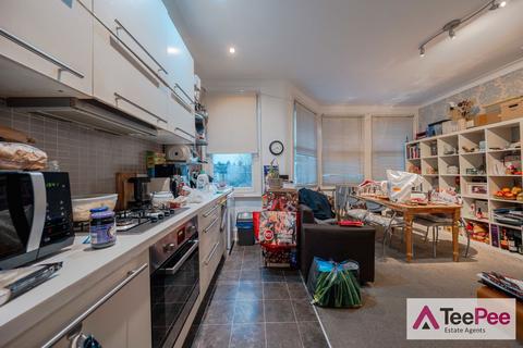 2 bedroom flat for sale, 2 Kirkstall Avenue, London, ., N17 6PH