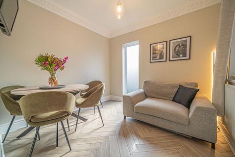 8 Acorn Close, Abersychan, Pontypool, NP4 7UU
