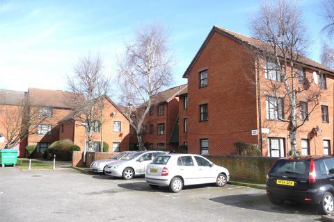 2 bedroom flat for sale, Legrace Avenue, Hounslow