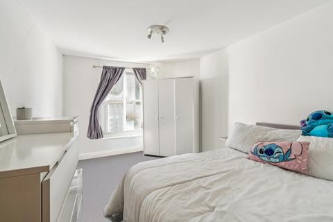 2 bedroom flat to rent, Kingsgate Road, London, NW6