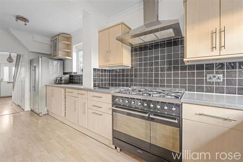 3 bedroom semi-detached house for sale, Dale View Crescent, London E4