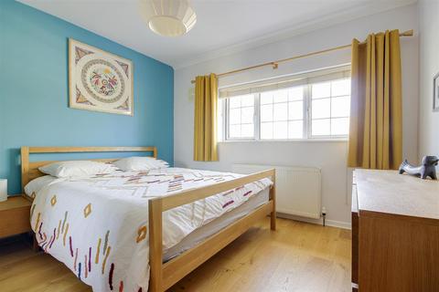 3 bedroom house for sale, Cedar Road, Enfield