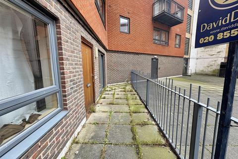 1 bedroom apartment for sale, Cam Road, London