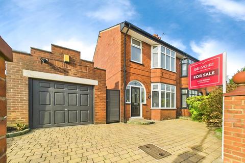 3 bedroom semi-detached house for sale, Coniston Avenue, Wigan, WN1