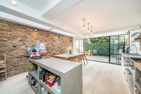 2 bedroom flat for sale, Kinnoul Road, London W6