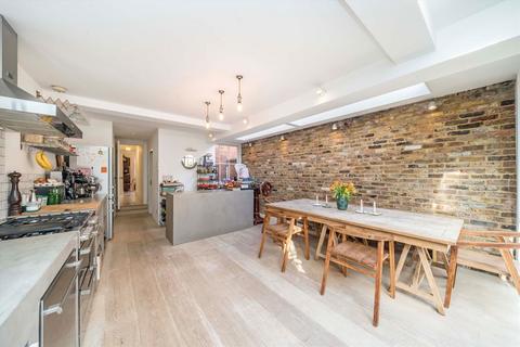 2 bedroom flat for sale, Kinnoul Road, London W6