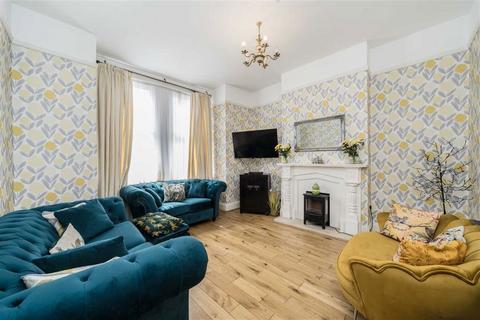 3 bedroom end of terrace house for sale, Ivy Road, London NW2