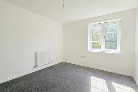 2 bedroom flat to rent, Castlerigg Way, Maidenbower, Crawley, West Sussex. RH10 7GE