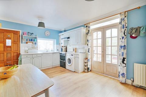 47 Bishopscourt Road, Sheffield, S8 9HN