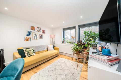 1 bedroom flat for sale, Plumstead High Street, Plumstead, SE18