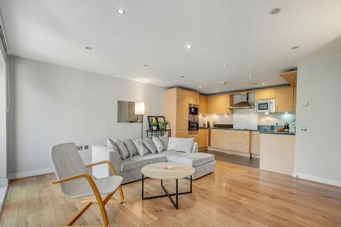 2 bedroom flat for sale, Battersea Square, London, SW11