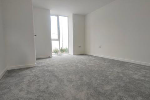 3 bedroom end of terrace house to rent, Henley Approach, Gravesend DA11