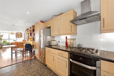 2 bedroom apartment for sale, Old Kent Road, London