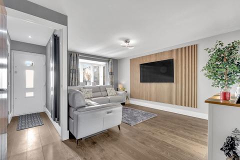 6 Dunlin Close, Thorpe Hesley, Rotherham, S61 2UL