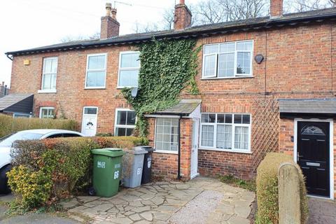 2 bedroom terraced house to rent, Park Road, Wilmslow SK9 5BT