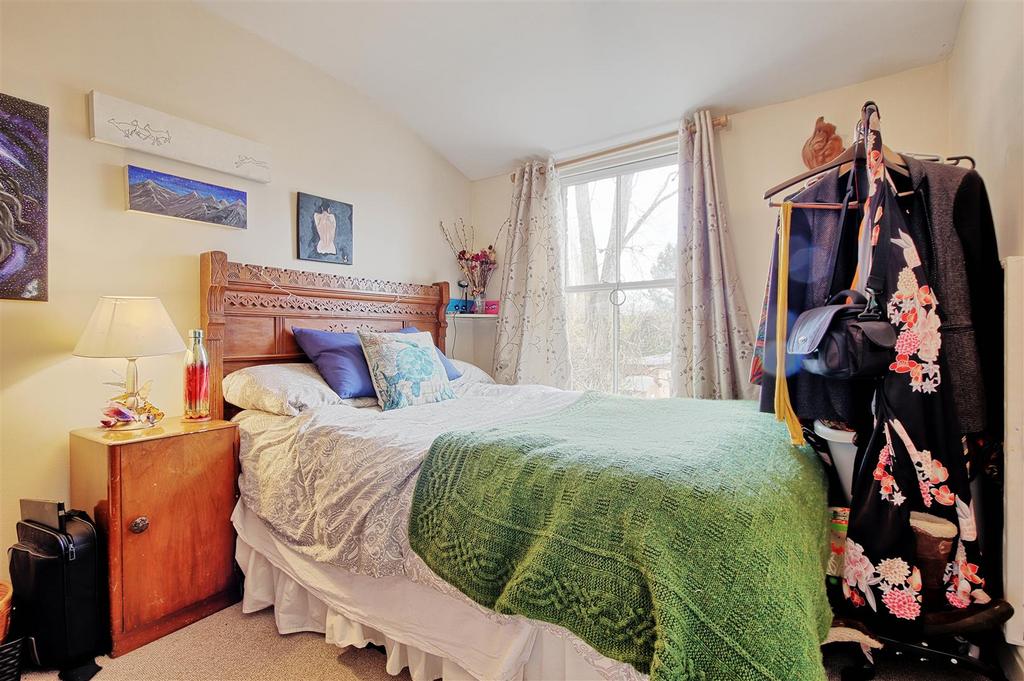 Bedroom 2.jpg