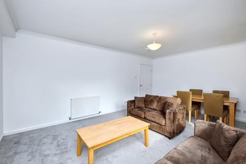 1/3 Duke Place, Edinburgh, EH6 8HP