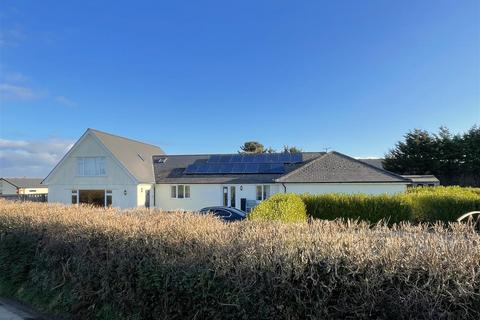 4 bedroom detached bungalow for sale, Lanteglos Highway, Lanteglos