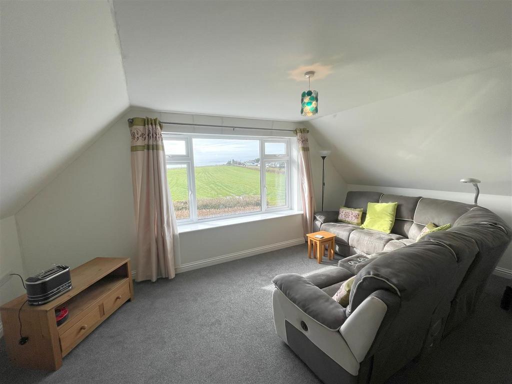 Annexe sitting room 2.jpg