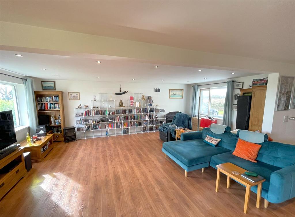 Sitting area.jpg
